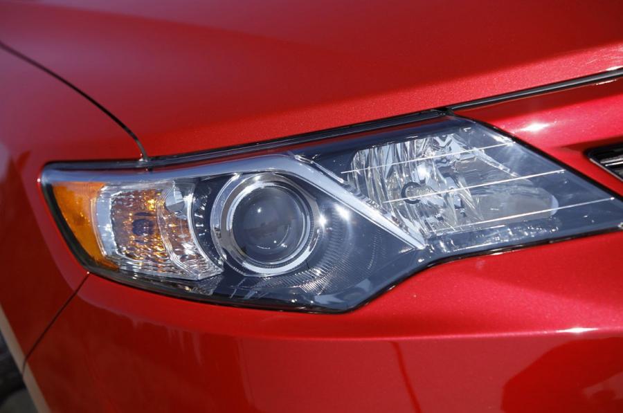  Toyota Camry SE 2012 года  (фото 6 из 48)